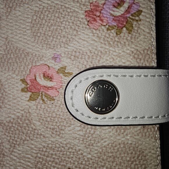 NEW Coach Signature Floral Notebook Cover with Refillable Notebook Flowers - Picture 3 of 7